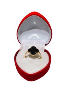 Elegant Gold Clover Ring Black 10k