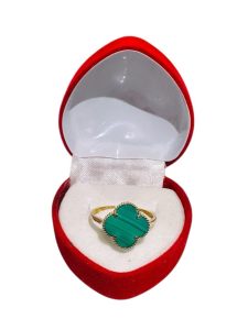 Elegant Gold Clover Ring Green 10k