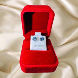 Beautiful small earrings for women and babies in 10k